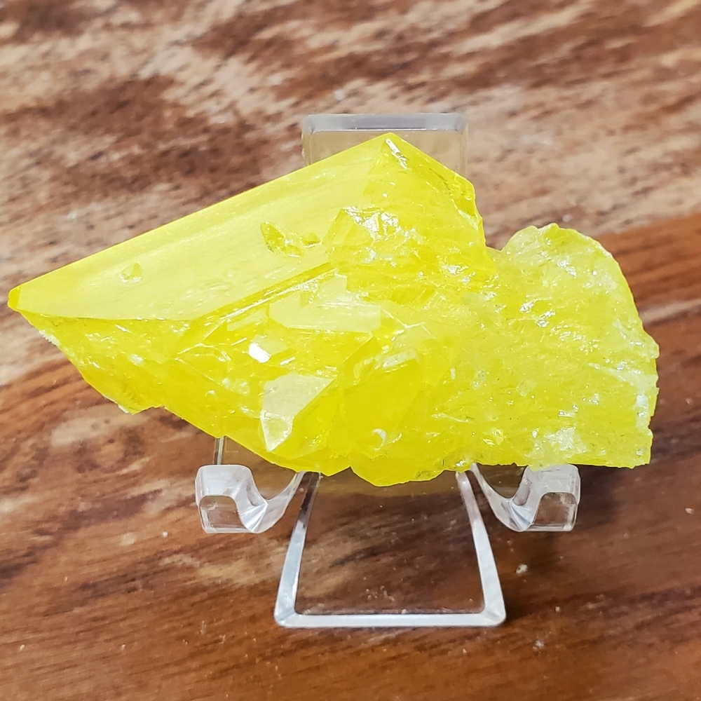 Pure Sulfur Crystal, Single Point - Picture 6 of 12